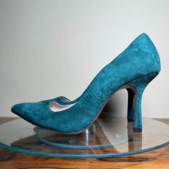 Charles By Charles David Incredibly Pump - green forest suede - size 7.5 - Picture 3 of 13